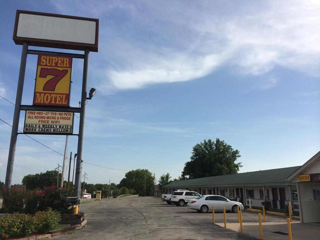 Super 7 Motel Sedalia Exterior photo